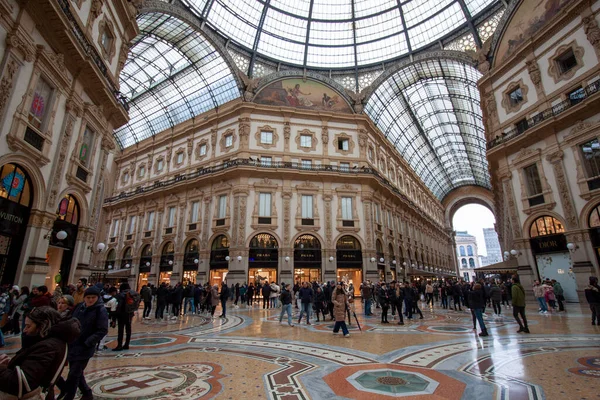 Μιλανο Ιταλια Φεβρουαριου 2023 Galleria Vittorio Emmanuel Είναι Πιο Πολυσύχναστη — Φωτογραφία Αρχείου