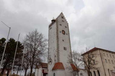 Pfullendorf, Almanya. Eski kule Oberes ve geçit, şehrin eski ortaçağ tahkimatlarının bir parçası.