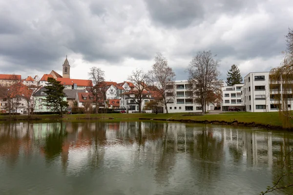 Небольшое Городское Озеро Недалеко Старого Города Остине Германия Цюрих — стоковое фото