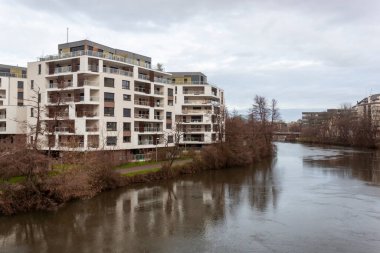 STRASBOURG, FRANCE - 5 HAZİRAN 2023: Fransa 'daki Strasbourg kentinin seddi üzerine