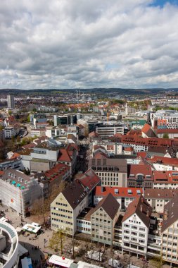 ULM, GERMANY - 29 Nisan 2023: Katedralin gözlem güvertesinden panoramik manzara
