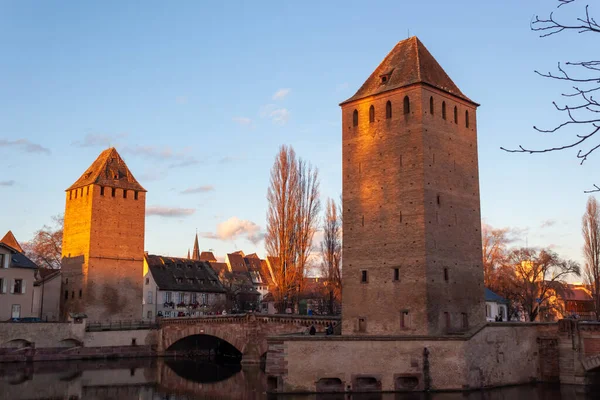 Mittelalterliche Brücke Ponts Couverts Und Staudamm Vauban Abendbild Von Straßburg — Stockfoto
