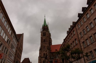 Almanya 'nın Bavyera eyaletinde yer alan Nuremberg kentindeki St. Lawrence Kilisesi