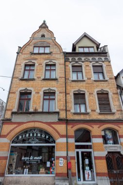 BREGENZ, VORARLBERG, AUSTRIA - 19 Mart 2023: Bregenz sokaklarında mimari şaheserler