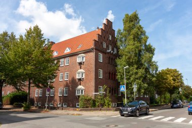 CUXHAVEN, GERMANY - 15 AĞUSTOS 2024: Güneşli bir Ağustos gününde Cuxhaven sokaklarında