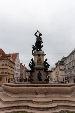 AUGSBURG, GERMANY - 26 Ağustos 2024: Herkül Çeşmesi Augsburg