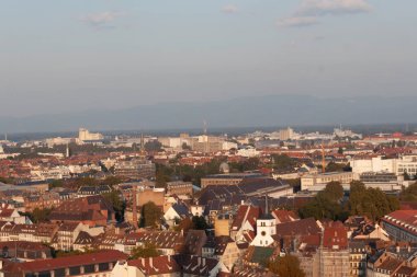 Fransa 'nın Strazburg Katedrali' nin gözlem güvertesinden çarpıcı bir manzara.