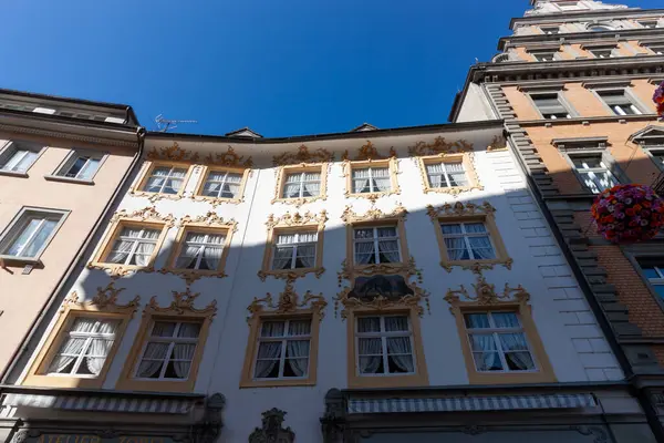 KONSTANZ, GERMANY - 24 EPTEMBER 2023: Konstanz (Constance), Almanya 'da parlak güneş ışığı altında yıkanan 