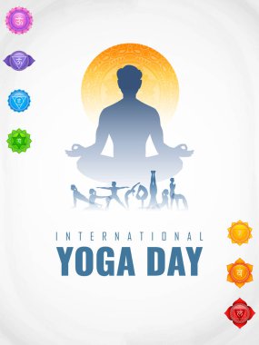 21 Haziran 'daki Uluslararası Yoga Günü için Asana ve meditasyon pratiği yapan insanların resimleri