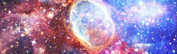 Panorámica Mirando Espacio Profundo Cielo Nocturno Oscuro Lleno Estrellas Nebulosa —  Fotos de Stock