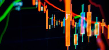 Borsa yatırım ticareti. Yükselme eğilimi grafiği olan mali tablo.