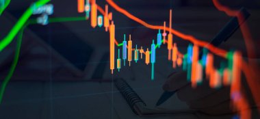 Borsa yatırım ticareti. Yükselme eğilimi grafiği olan mali tablo.