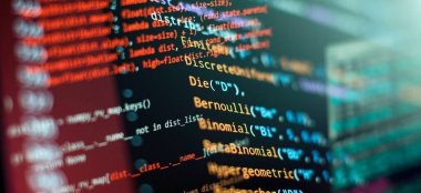 Programlama ve kodlama teknolojileri. Web üzerinde çalışan geliştirici