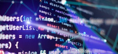 Programlama ve kodlama teknolojileri. Web üzerinde çalışan geliştirici