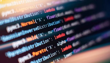 Dijital teknoloji endüstrisi konsepti programlama ve kodlamanın geliştirilmesi