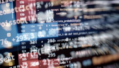 Python kod bilgisayar ekranı. Mobil uygulama tasarımı