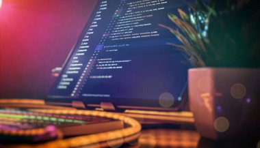 Renkli ışıklandırmalı yaratıcı kodlama çalışma alanı