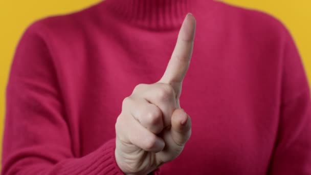 Donna Irriconoscibile Che Mostra Gesto Rifiuto Con Segnale Stop Finger — Video Stock