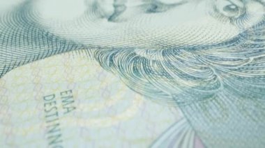 Çek nakit parası. Makro özgeçmişi yakın plan. Çek Krallığı. Ceska koruna. Fatura kağıtları, yeni banknotlar ve paralar. Para politikası. Genel ticaret