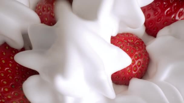 Aardbeien Met Slagroom Lekkere Achtergrond Huisgemaakt Zomerdessert Zoete Pavlova Met — Stockvideo