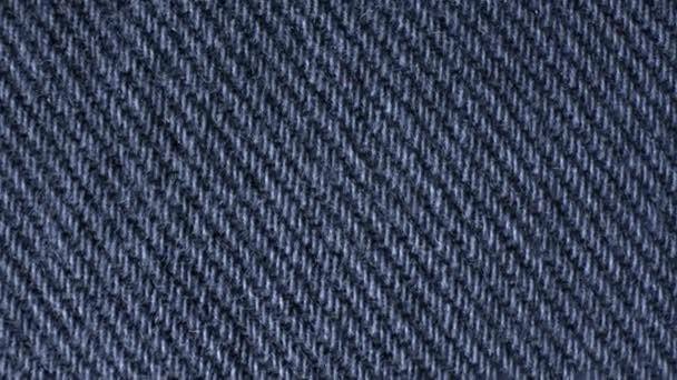 Макро Снимок Синей Джинсовой Ткани Профессиональный Шов Джинсах Обычная Одежда — стоковое видео