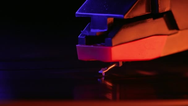 Класичний Стилус Голки Відслідковує Канавки Вінілового Запису Музична Ностальгія Ретро — стокове відео