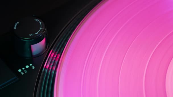 Gekleurde Roze Vinyl Plaat Draaitafel Spin Analoog Geluid Muziek Concept — Stockvideo