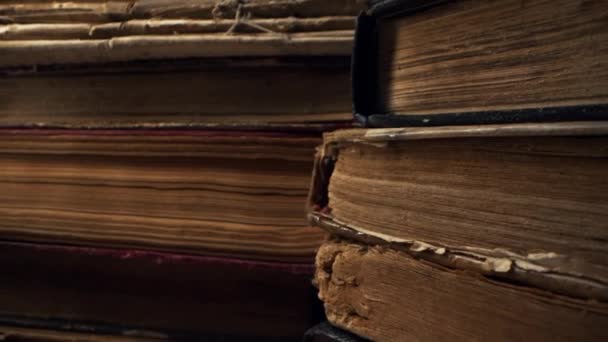 Libros Antiguos Tienda Antigüedades Biblioteca Abandonada Imágenes Macro Librería Estilo — Vídeos de Stock
