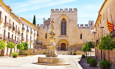 Tarragona, Katalunya, İspanya ve Avrupa 'daki Les Santes Creus Manastırı