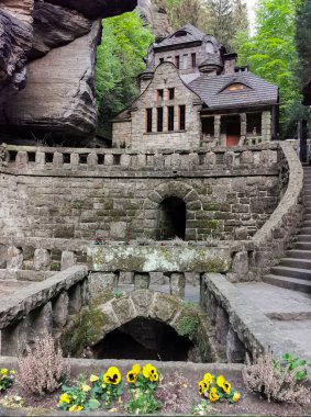 Hrensko, Çek Cumhuriyeti 'nde 2022-05-10 Eski Gaz Fabrikası (Stara Plynarna) binası