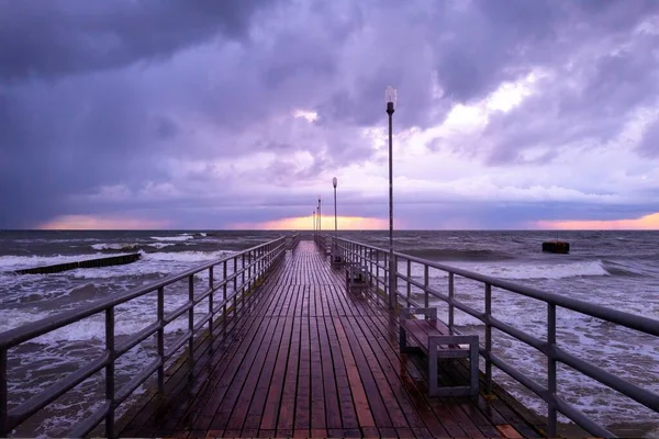 Gün Batımında Baltık Denizi Nde Iskele — Stok fotoğraf