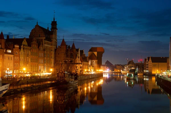 2022 Cidade Velha Gdansk Rio Motlawa Noite Polônia — Fotografia de Stock