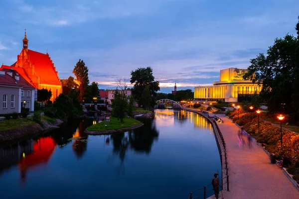 2022 Місто Березі Річки Брда Сутінках Бидгощ Польща — стокове фото
