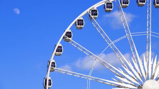 Fragment Ferris Wheel Blue Sky Moon — Stock Video