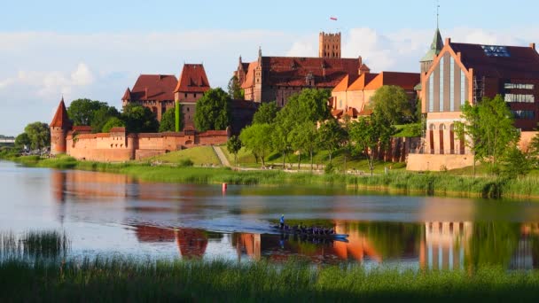 2022 Training Rowing Boat River Nogat Malbork Castle Background Malbork — Stock Video