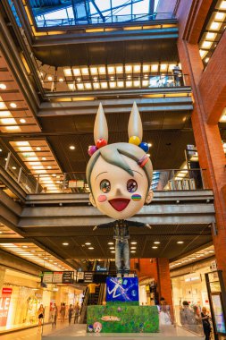 12-07-2022: Poznan, Polonya 'da alışveriş, sanat ve iş merkezi Stary Browar