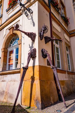 02 08 2022: Jelenia Gora 'da Vahan Bego' nun heykeli. Polahd