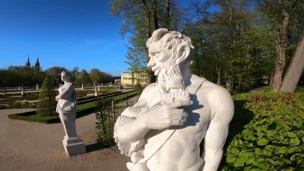 2023 Esculturas Branicki Palace Garden Bialystok Polonia — Vídeo de stock