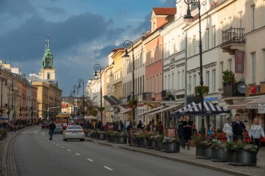 2022-10-25 Varşova 'nın eski caddelerinin tarihi bölümü.