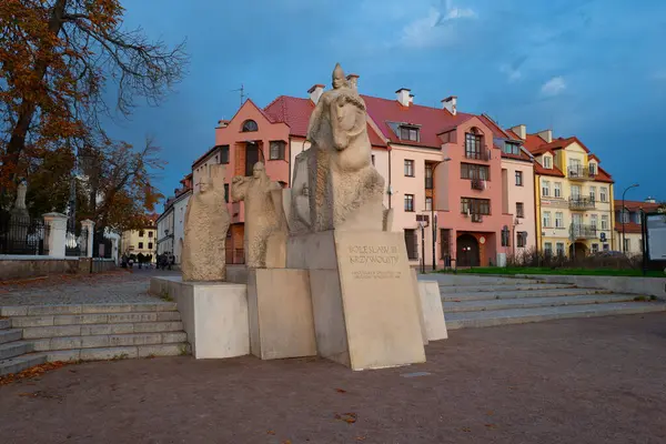 2022 Monumento Rey Medieval Polaco Boleslaw Krzywousty Reloj Polonia —  Fotos de Stock