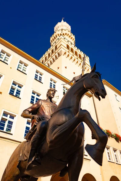Byggnaden Rådhuset Och Monumentet Till Prins Kazimierz Torget Opole Polen — Stockfoto