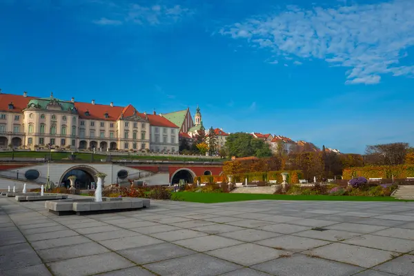 2022 ワルシャワの王城の庭からの眺め ポーランド — ストック写真