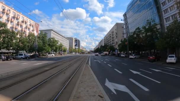 2023 Ruch Samochodów Osobowych Autobusów Tramwajów Centrum Warszawy Upływ Czasu — Wideo stockowe