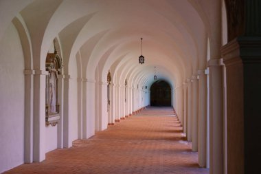 204 23; Swieta Lipka Renkli Polychromy St. Mary Basillica Kutsal Mabedi Kutsal Meryem Swieta Lipka 'ya ithaf edilmiştir. Polonya