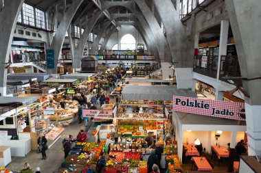 2023-08-02; Jablonowski Sarayı Tiyatro Meydanı 'ndaki Warsaw rdmiecie bölgesinde yer almaktadır. Polonya