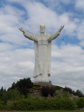 2024-04-23; İsa Mesih Swiebodzin Poland 'ın en uzun heykeli