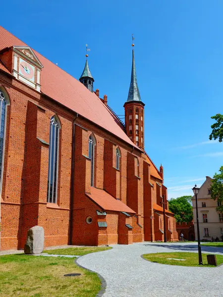 2023-06-29, Panorama. Kopernik 'te çalıştığı Katedral' den. - Frombork. Polonya.
