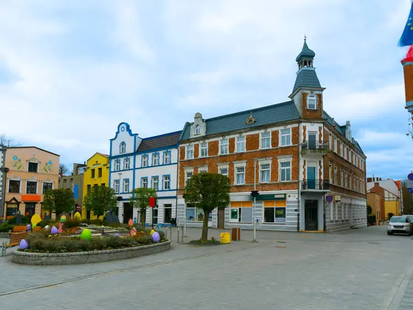 2024-04-10; eski tarihi pazar kare puck poland