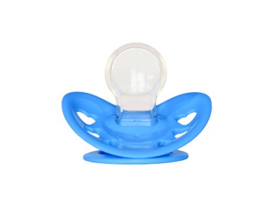 Beyaz arkaplanda izole edilmiş çocuk için mavi emzik