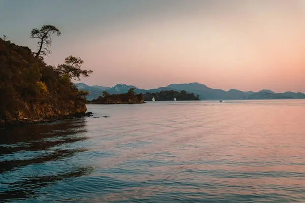 Erstaunliche Landschaft Einer Insel Inmitten Des Mittelmeeres Milden Sonnenuntergang Sommerferien Stockfoto